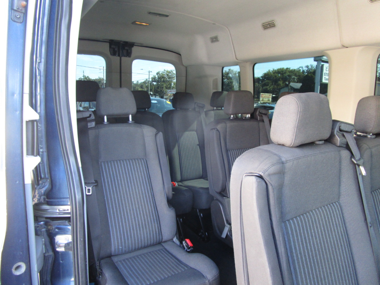 Ford Transit 350 Wagon Med. Roof XL w/Sliding Pass. 148-in. WB 2017 Ford Transit 350 Wagon Med. Roof XL w/Sliding Pass. 148-in. WB 2017