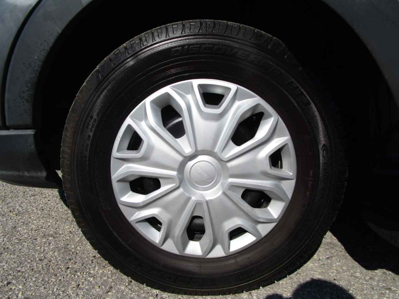 Ford Transit 350 Wagon Med. Roof XL w/Sliding Pass. 148-in. WB 2017 Ford Transit 350 Wagon Med. Roof XL w/Sliding Pass. 148-in. WB 2017