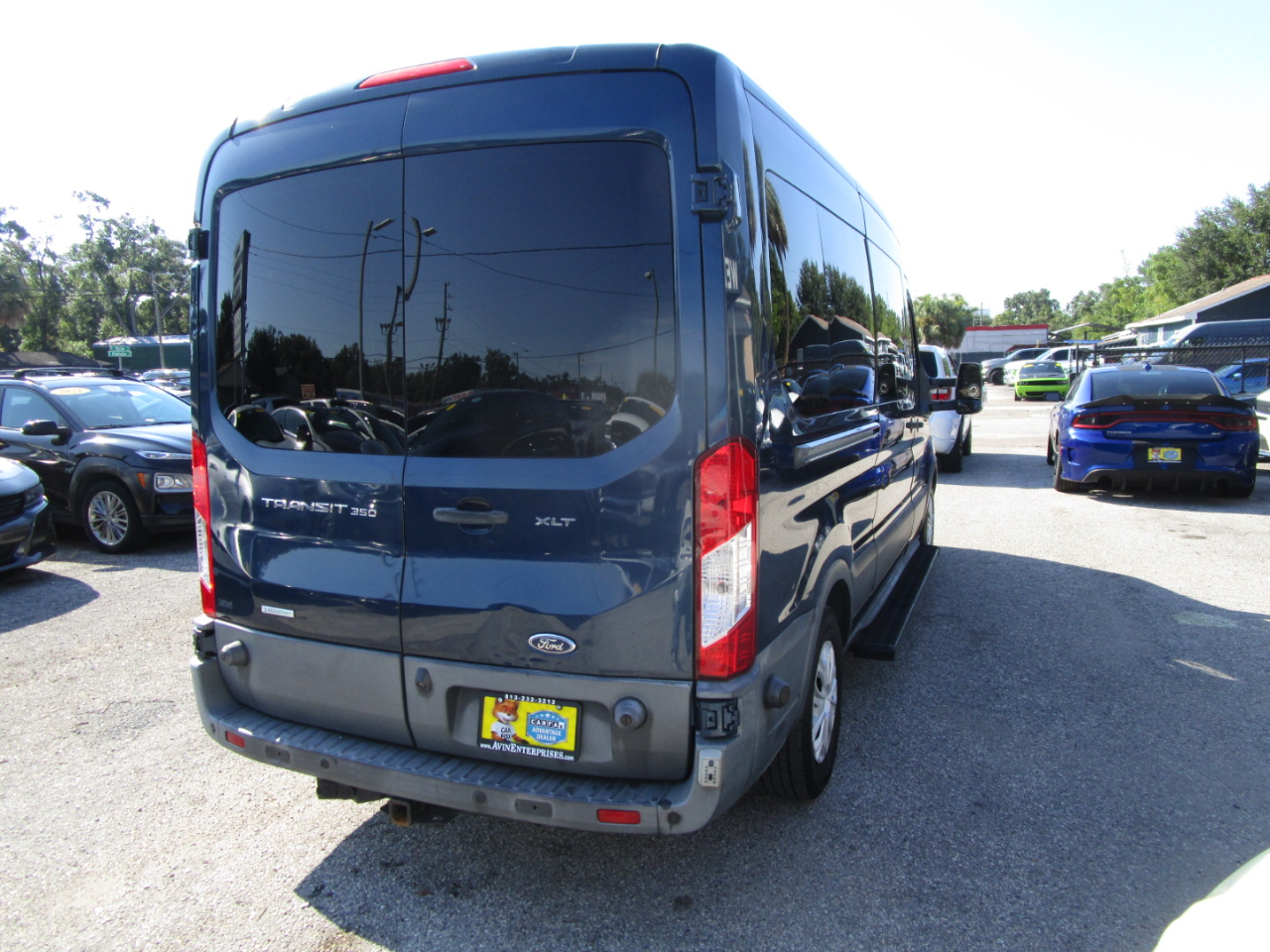 Ford Transit 350 Wagon Med. Roof XL w/Sliding Pass. 148-in. WB 2017 Ford Transit 350 Wagon Med. Roof XL w/Sliding Pass. 148-in. WB 2017