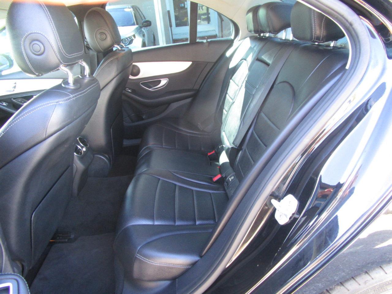 Mercedes-Benz C-Class C300 Sedan 2015 Mercedes-Benz C-Class C300 Sedan 2015