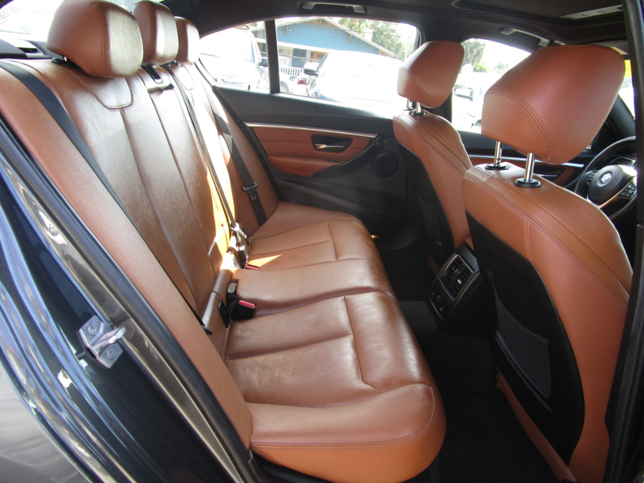 BMW 3-Series 330i xDrive SULEV Sedan 2017 BMW 3-Series 330i xDrive SULEV Sedan 2017