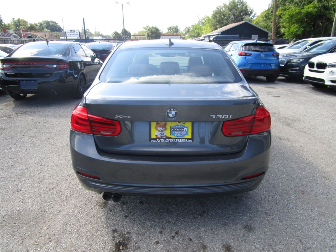 BMW 3-Series 330i xDrive SULEV Sedan 2017 BMW 3-Series 330i xDrive SULEV Sedan 2017