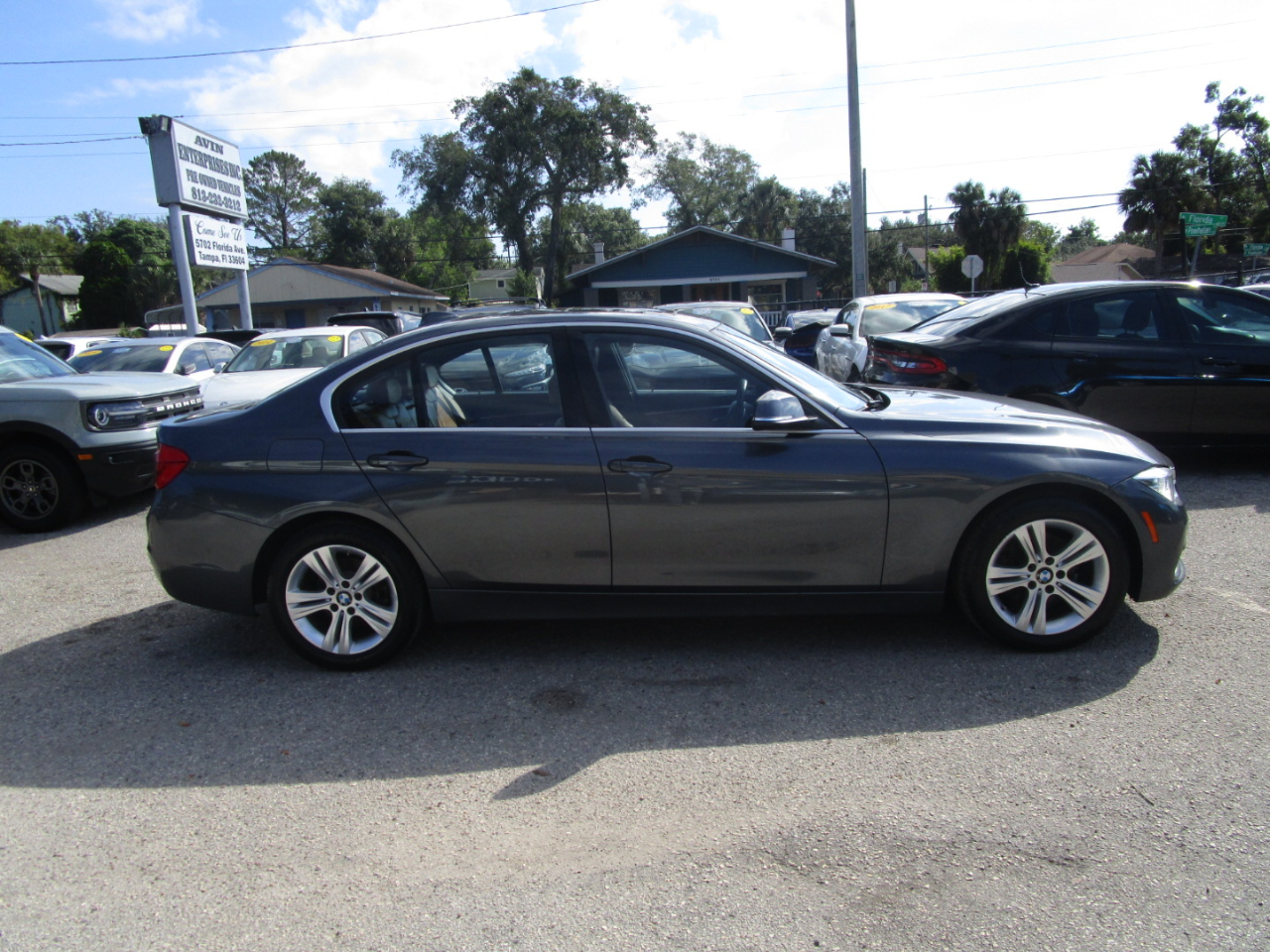 BMW 3-Series 330i xDrive SULEV Sedan 2017 BMW 3-Series 330i xDrive SULEV Sedan 2017