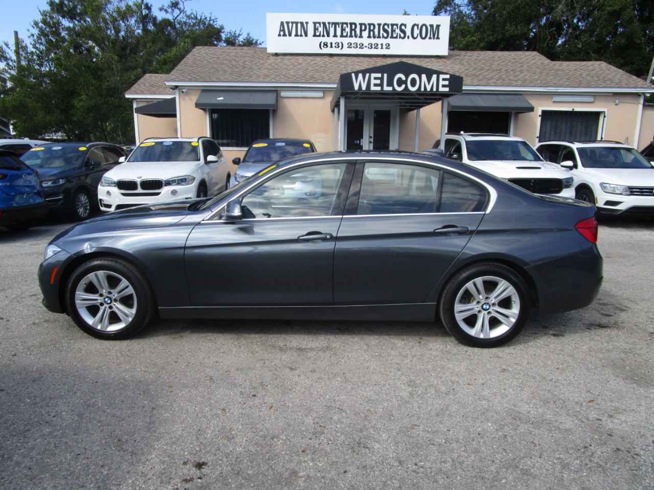 BMW 3-Series 330i xDrive SULEV Sedan 2017 BMW 3-Series 330i xDrive SULEV Sedan 2017