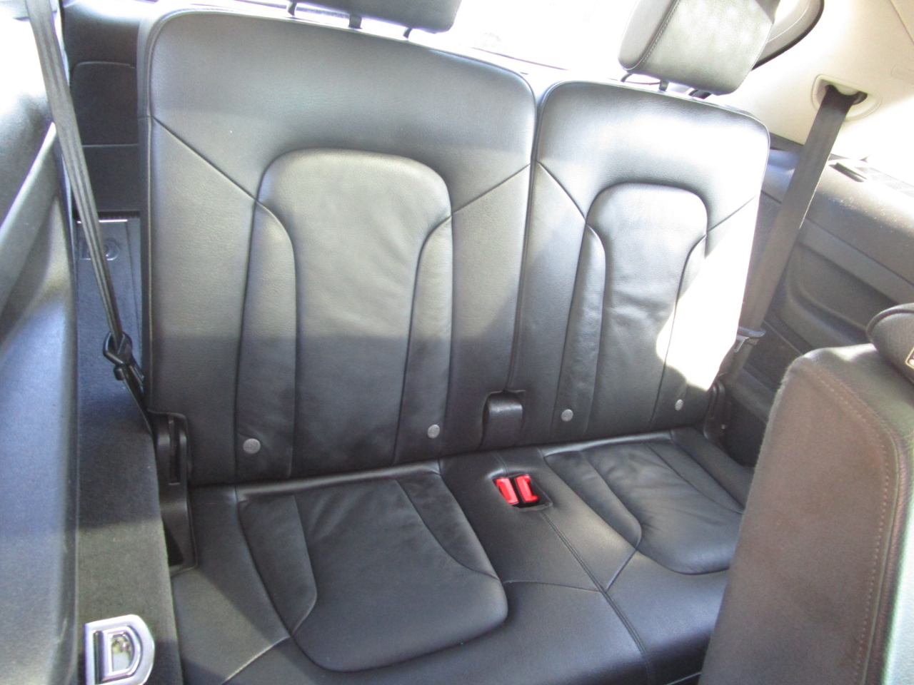 Audi Q7 3.0T Premium Plus quattro 2015 Audi Q7 3.0T Premium Plus quattro 2015