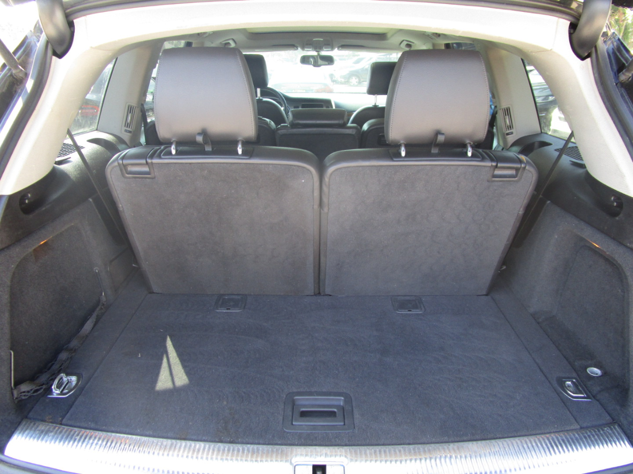 Audi Q7 3.0T Premium Plus quattro 2015 Audi Q7 3.0T Premium Plus quattro 2015