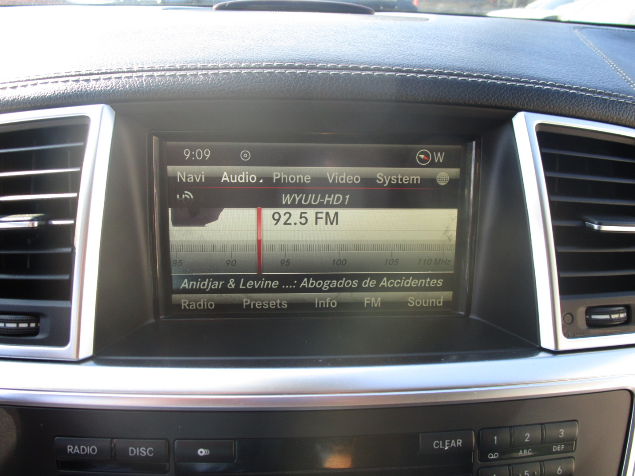 Mercedes-Benz GL-Class GL450 4MATIC 2014 Mercedes-Benz GL-Class GL450 4MATIC 2014