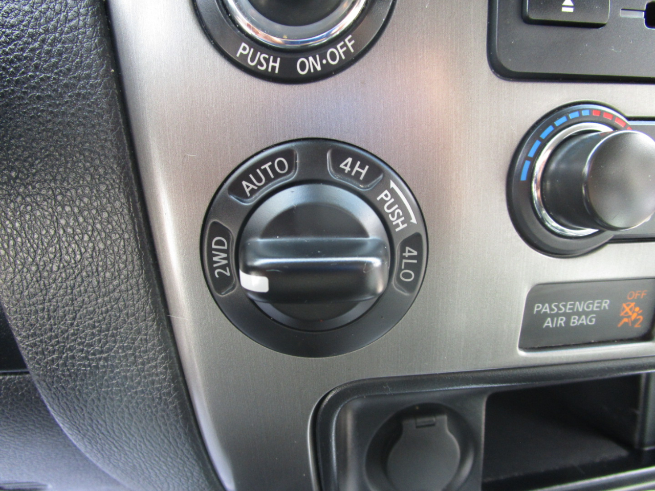 Nissan Armada SL 4WD 2015