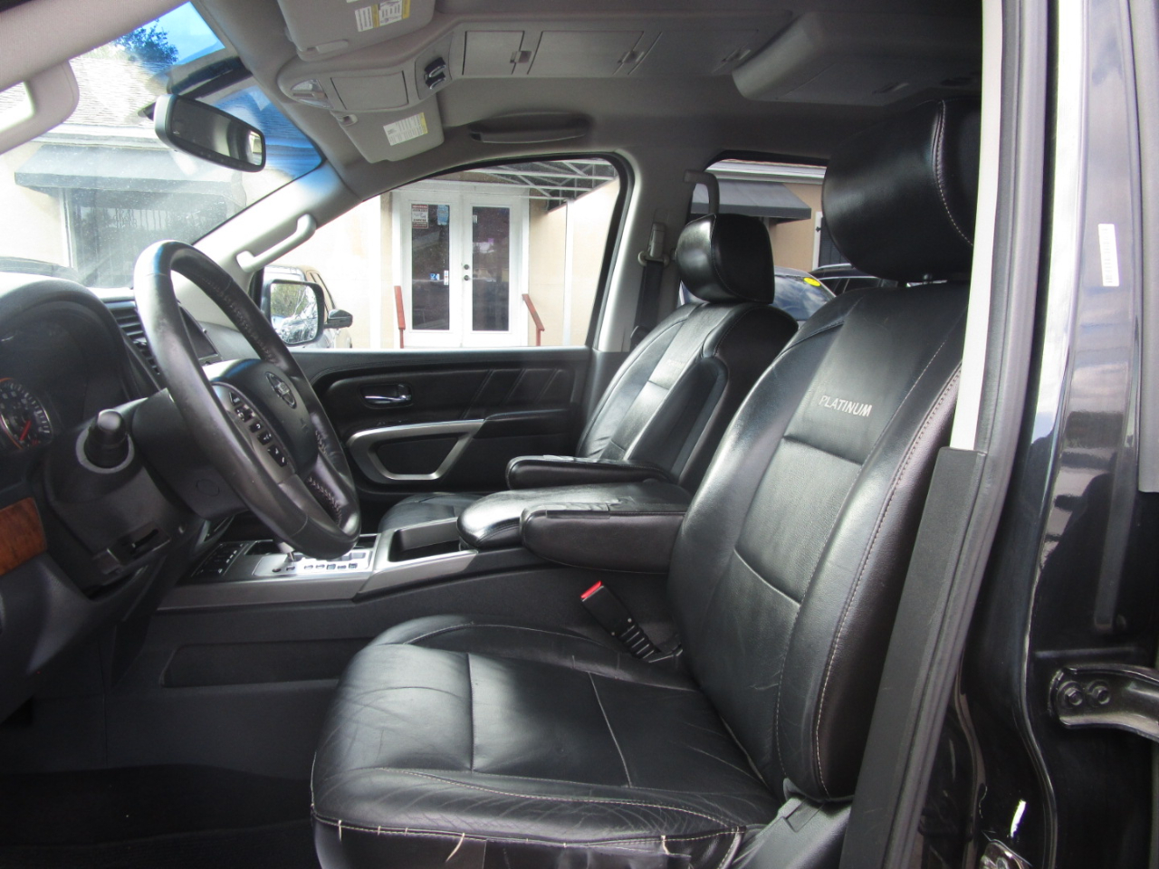 Nissan Armada SL 4WD 2015