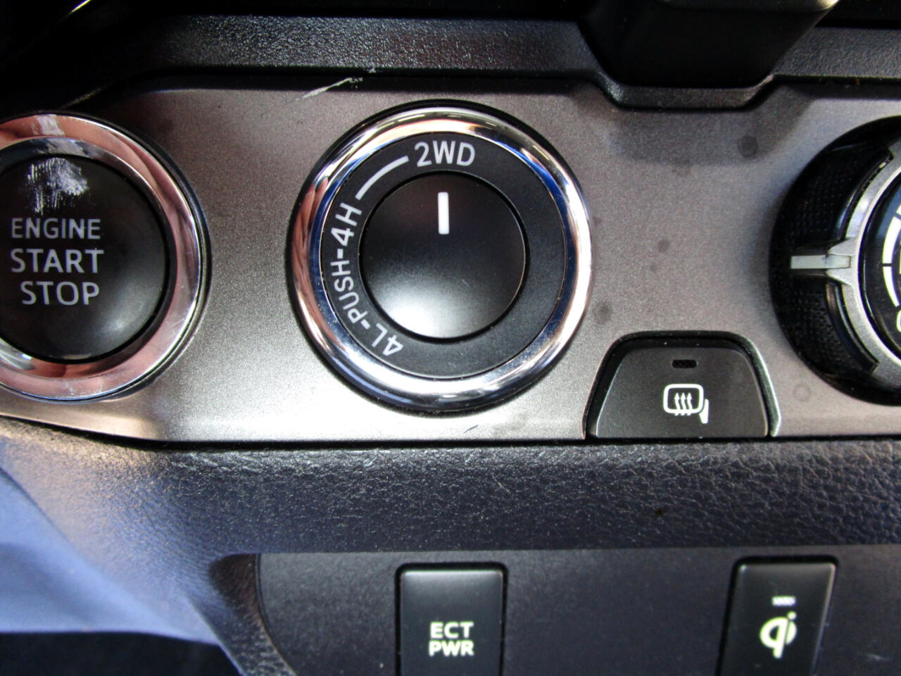 Toyota Tacoma SR5 Double Cab Long Bed V6 6AT 4WD 2017