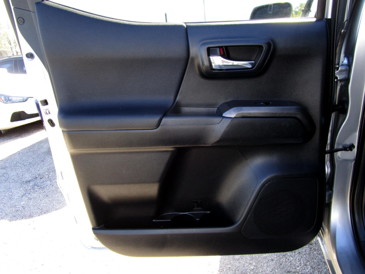 Toyota Tacoma SR5 Double Cab Long Bed V6 6AT 4WD 2017