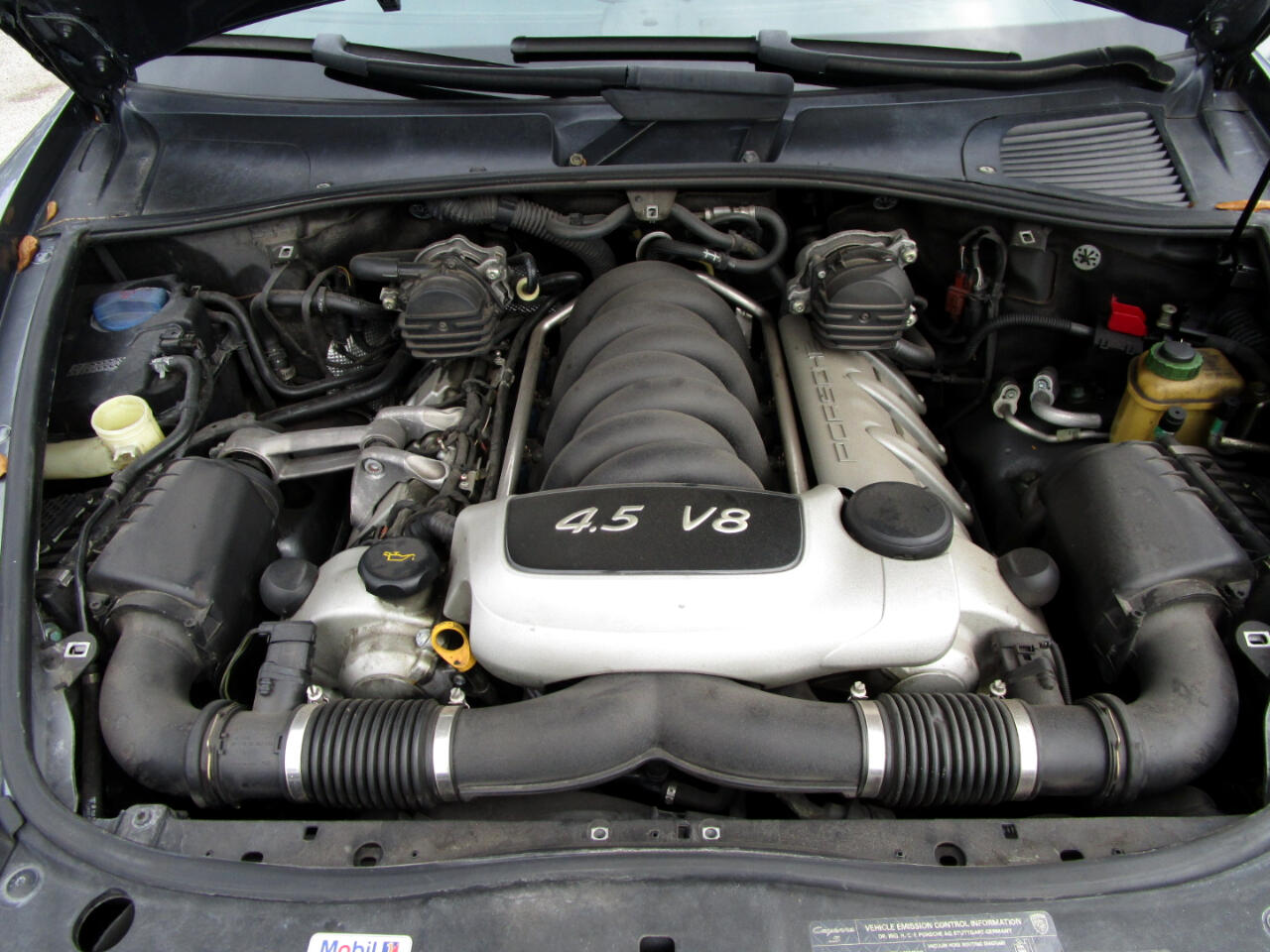 Porsche Cayenne S 2004