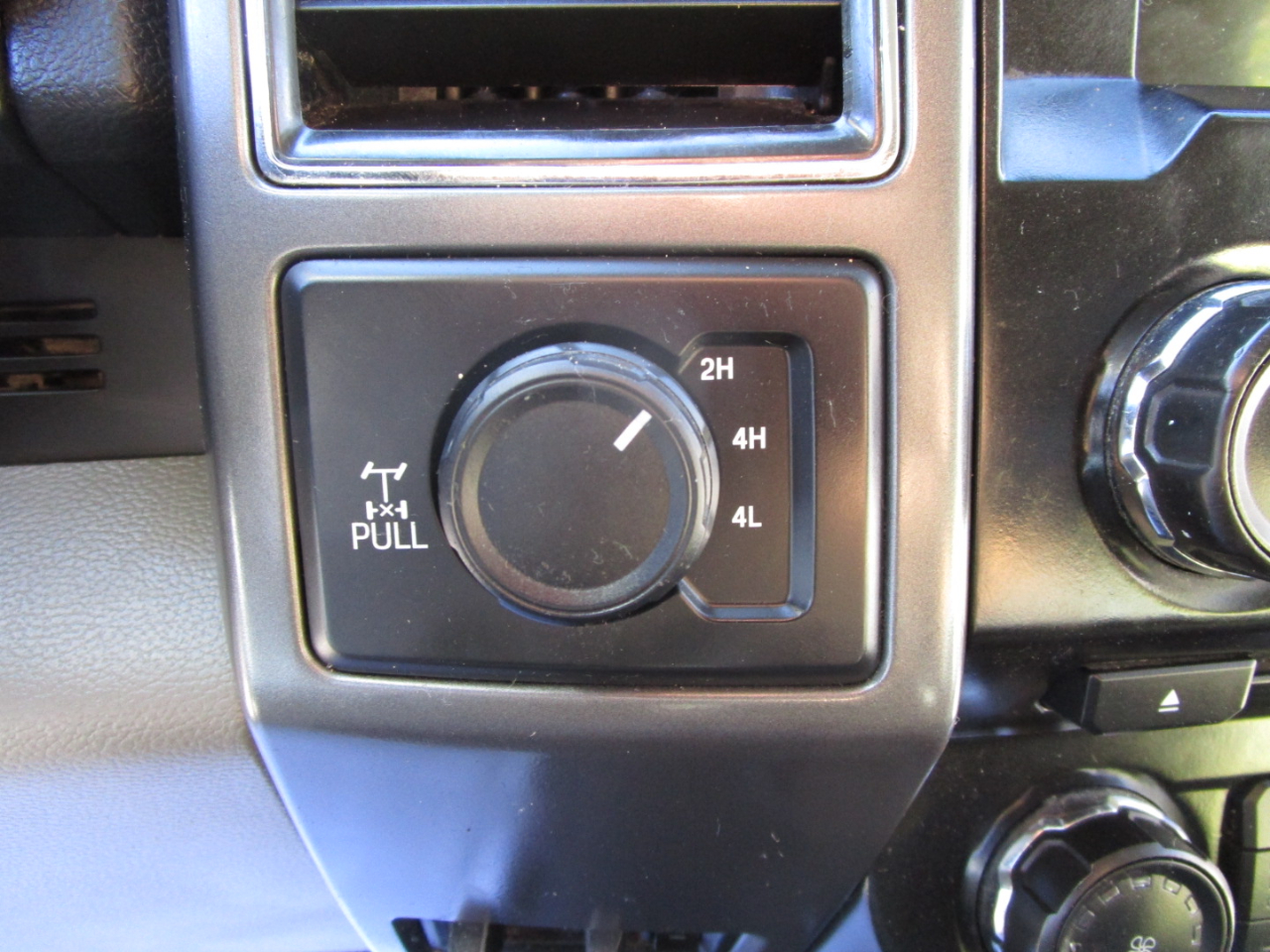 Ford F-150 XLT SuperCrew 5.5-ft. Bed 4WD 2018