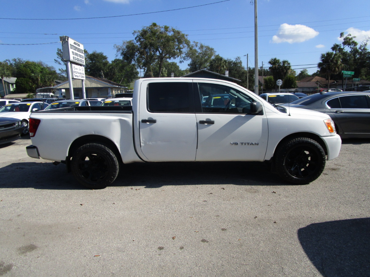 Nissan Titan LE Crew Cab 2WD SWB 2008