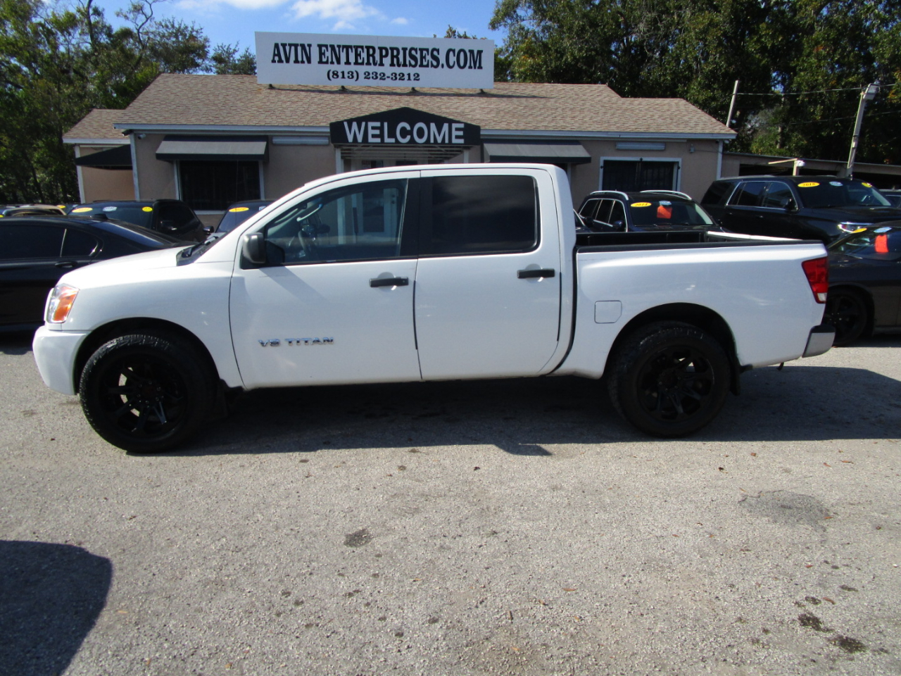 Nissan Titan LE Crew Cab 2WD SWB 2008