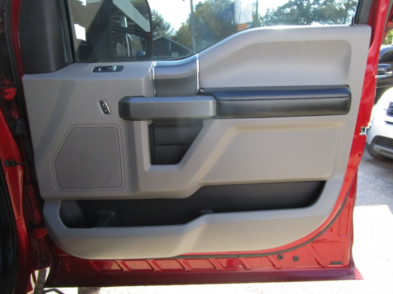 Ford F-150 XLT SuperCrew 5.5-ft. Bed 2WD 2016