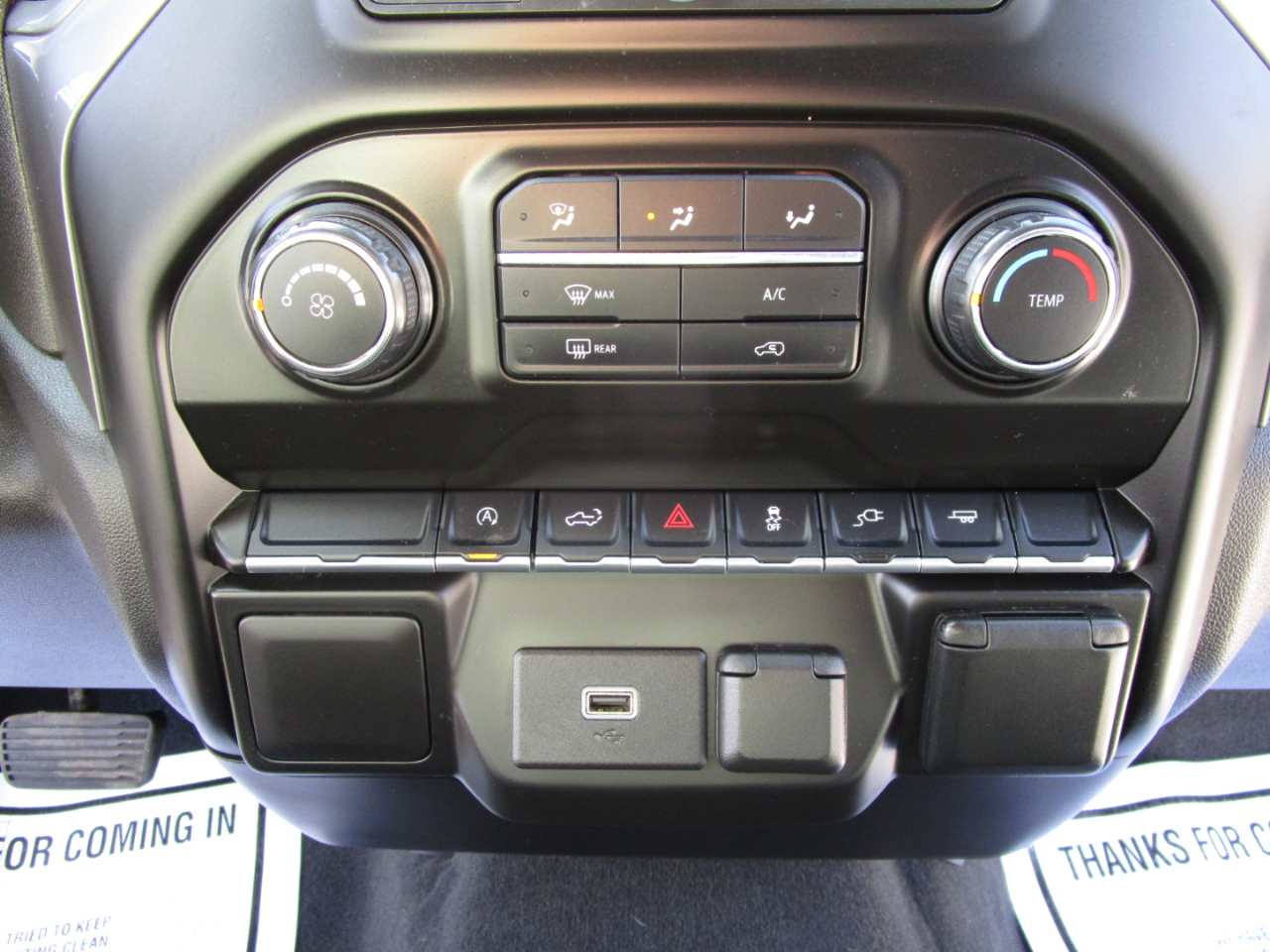 Chevrolet Silverado 1500 Custom Crew Cab Short Box 2WD 2020