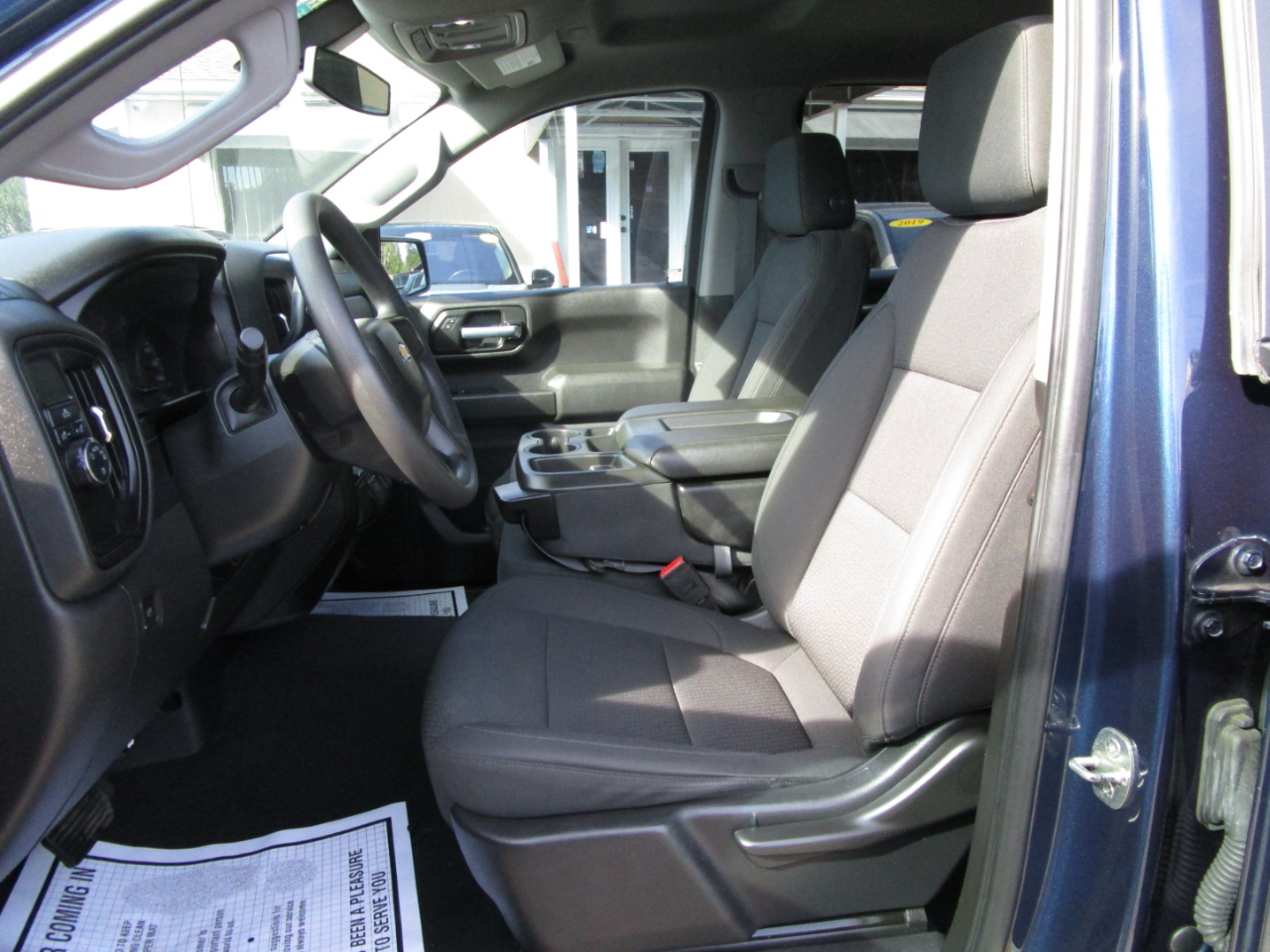 Chevrolet Silverado 1500 Custom Crew Cab Short Box 2WD 2020