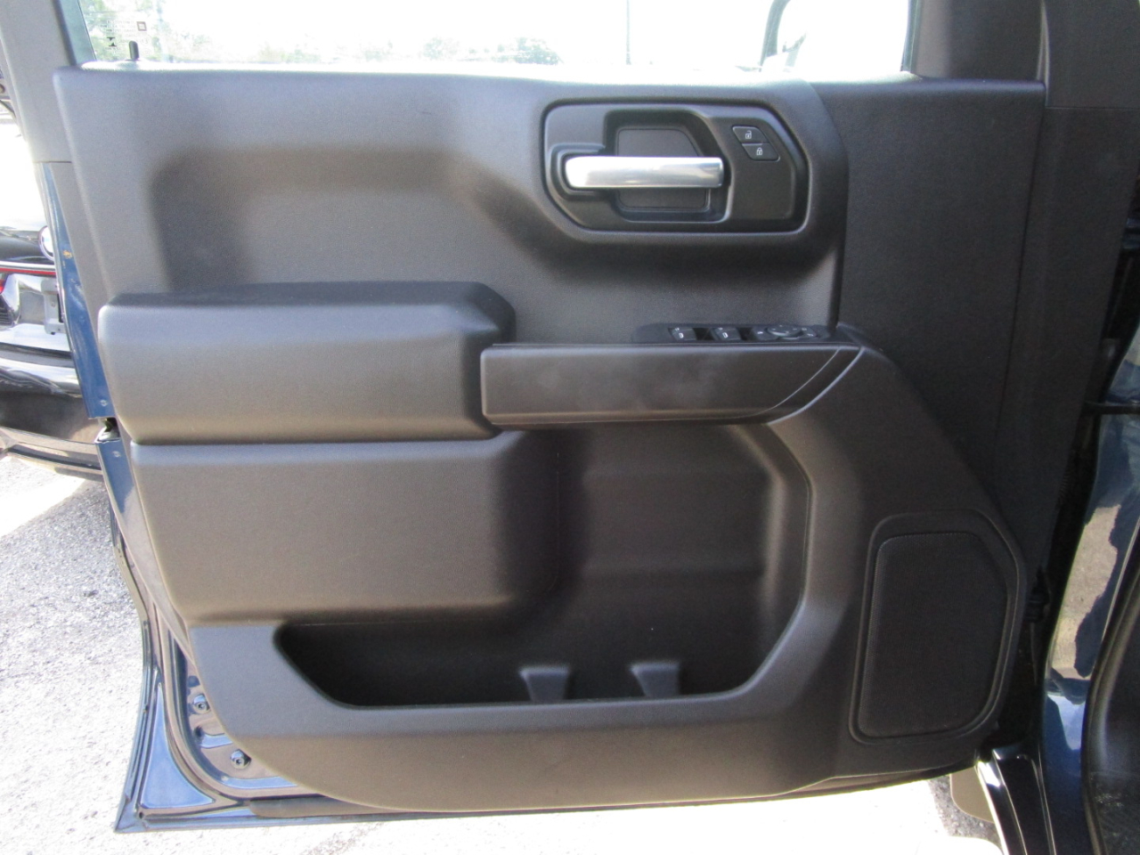 Chevrolet Silverado 1500 Custom Crew Cab Short Box 2WD 2020