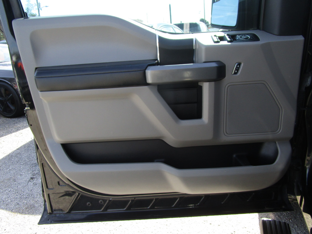 Ford F-150 Lariat SuperCrew 6.5-ft. Bed 4WD 2017