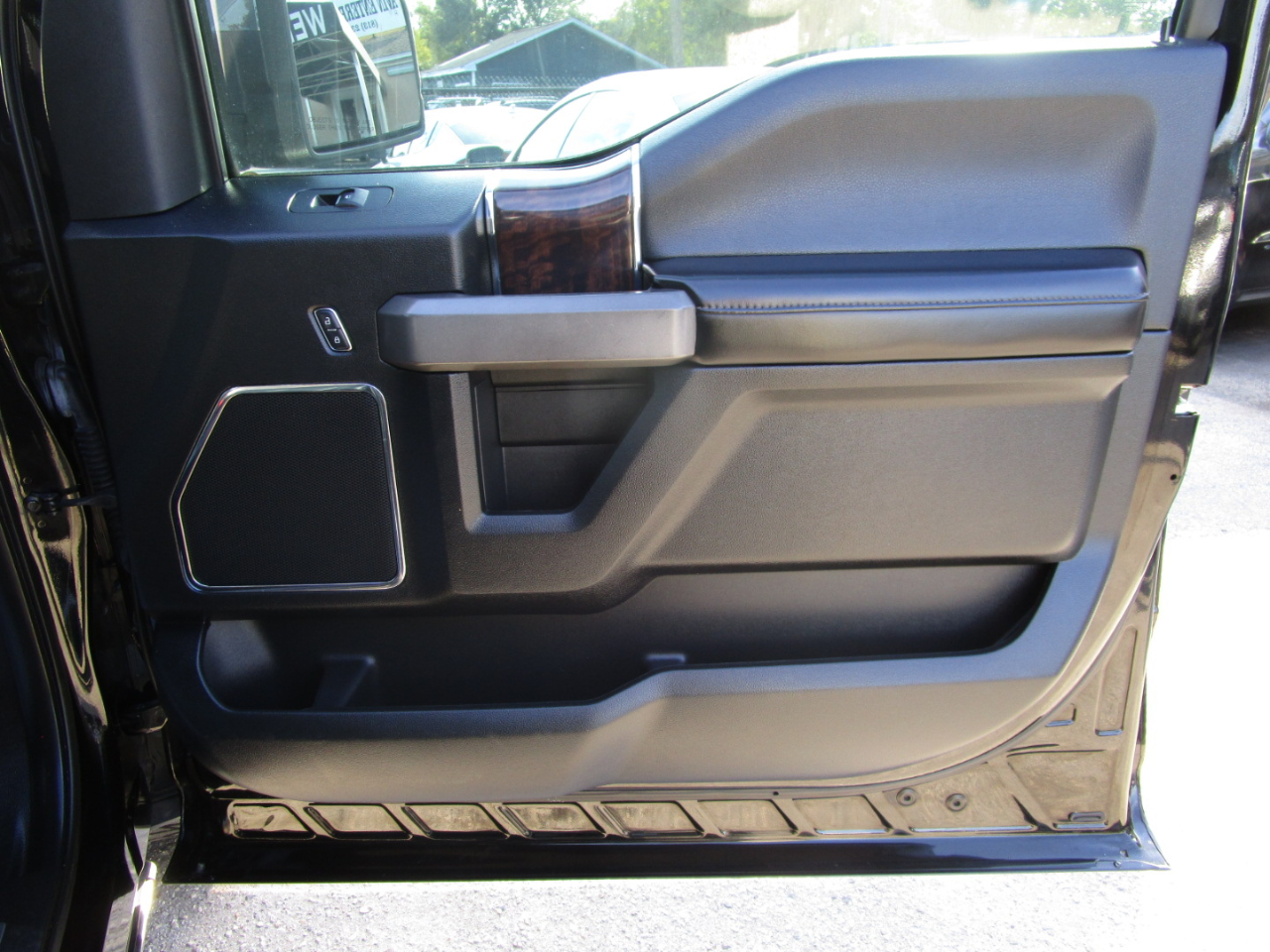 Ford F-150 Lariat SuperCrew 6.5-ft. Bed 4WD 2017