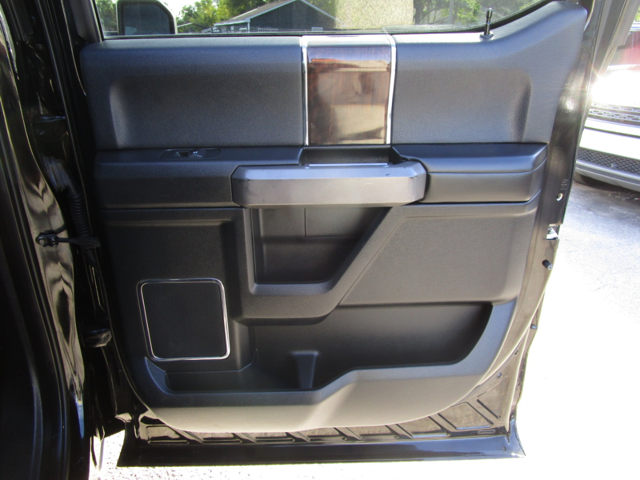 Ford F-150 Lariat SuperCrew 6.5-ft. Bed 4WD 2017