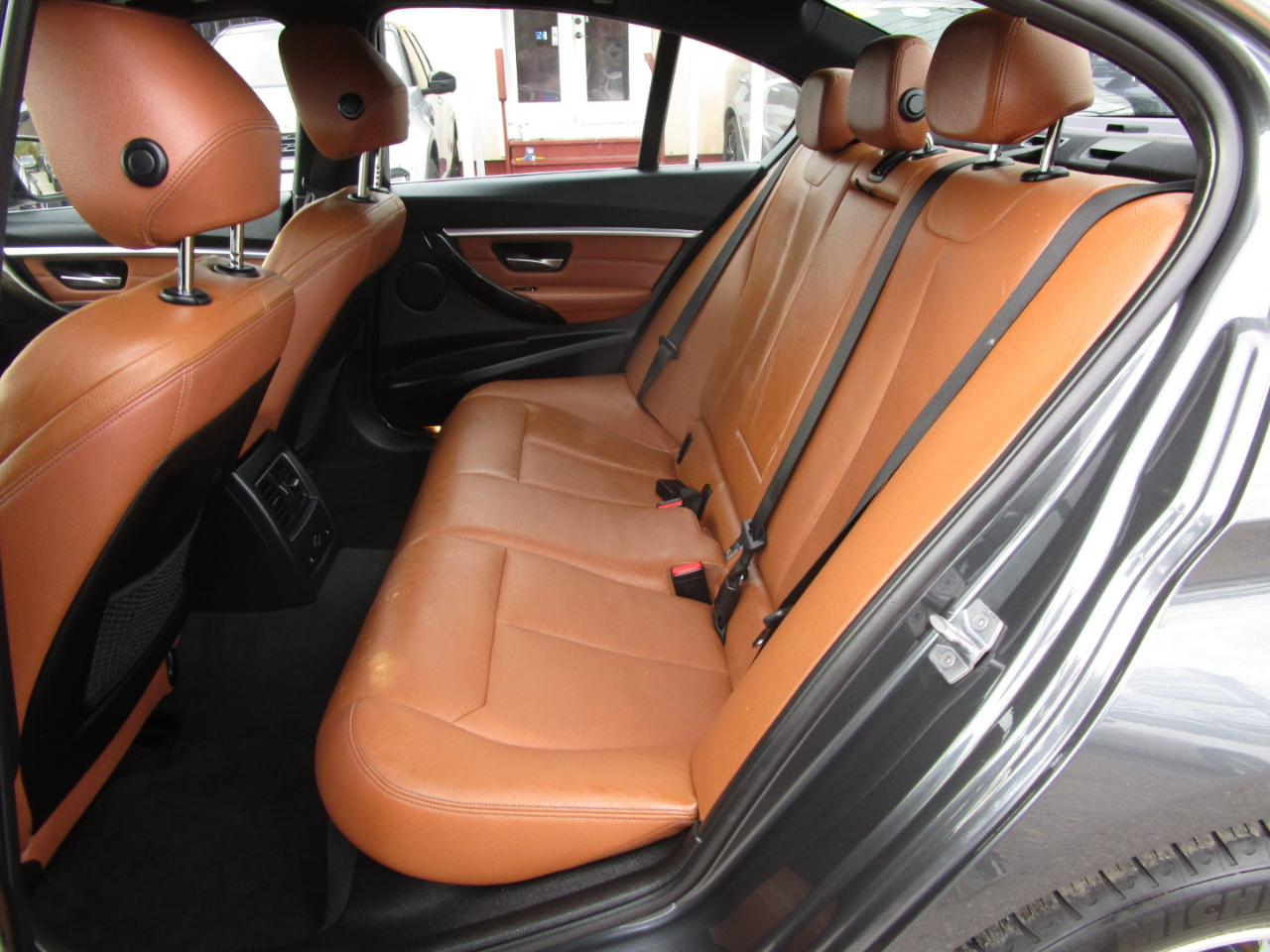 BMW 3-Series 330i xDrive SULEV Sedan 2017