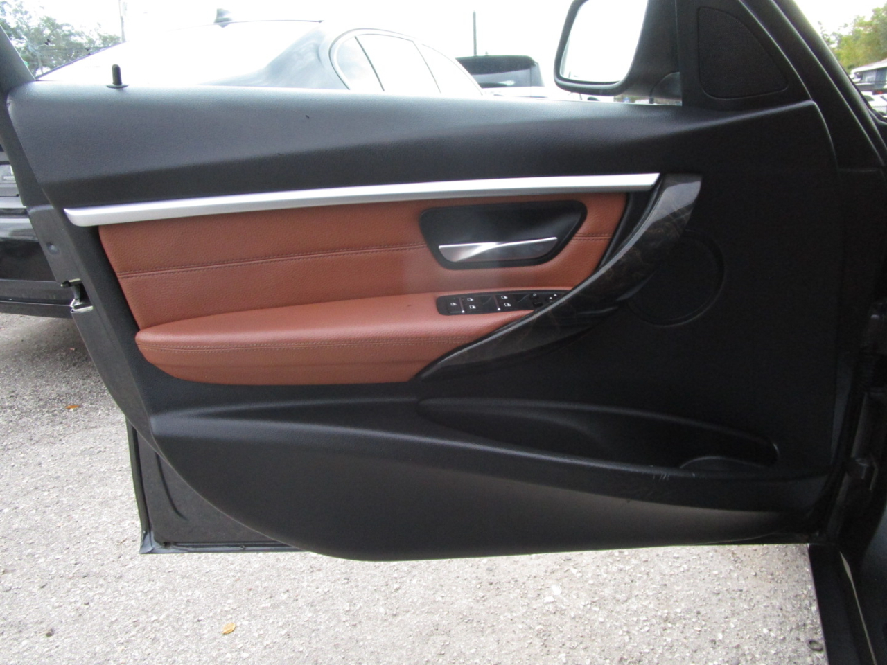 BMW 3-Series 330i xDrive SULEV Sedan 2017