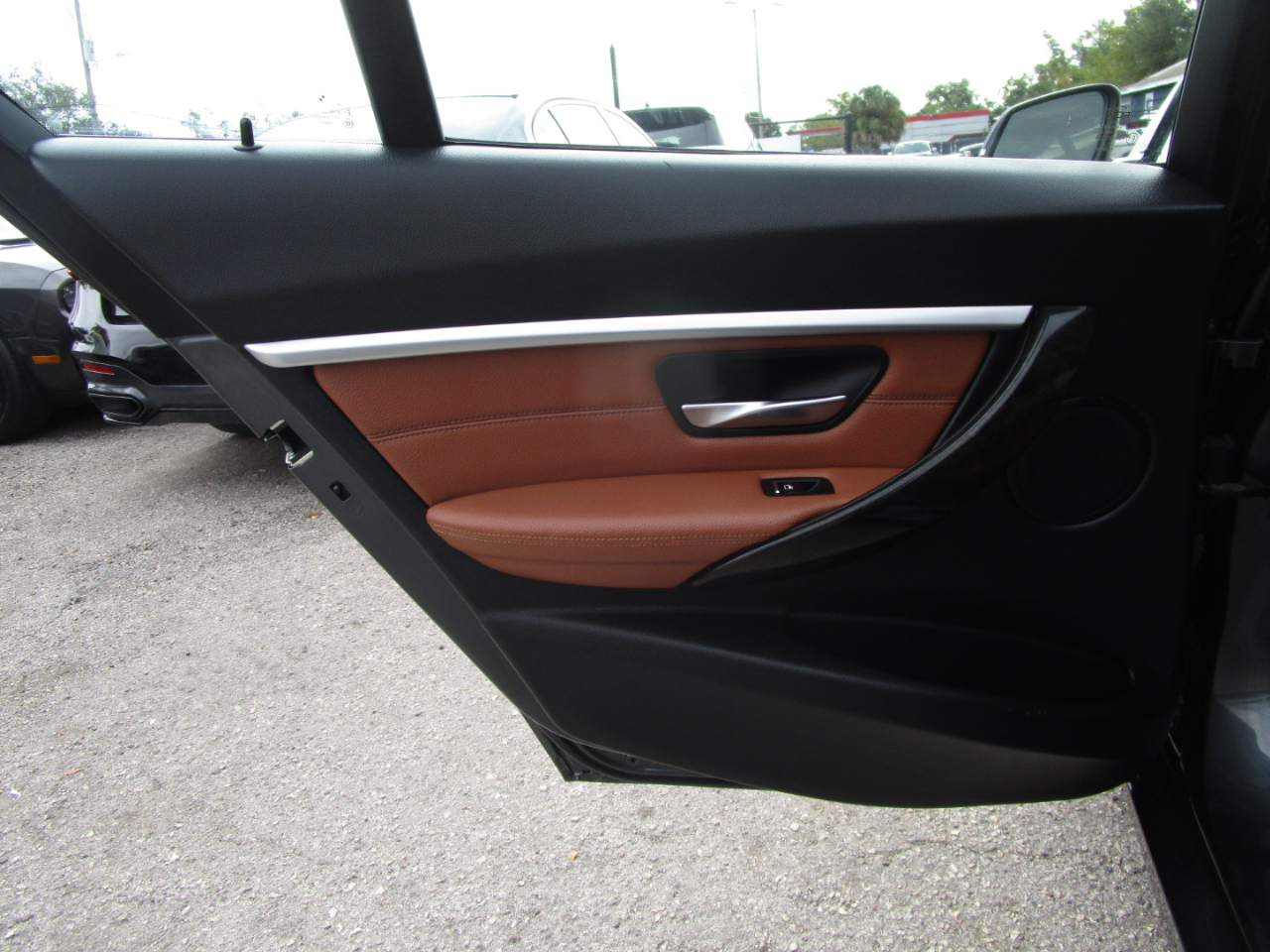 BMW 3-Series 330i xDrive SULEV Sedan 2017