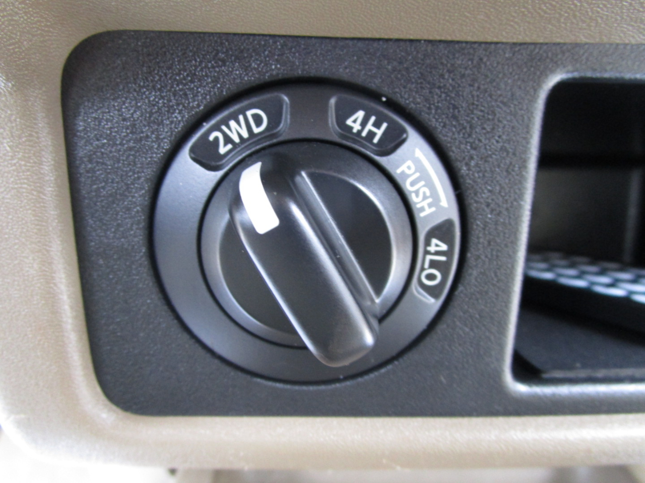 Nissan Frontier LE Crew Cab 4WD 2007