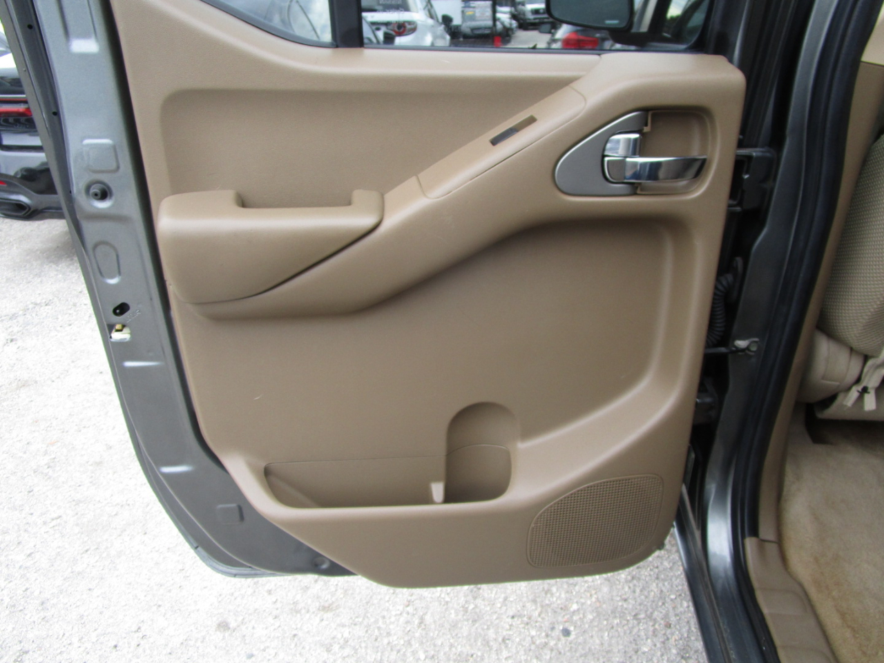 Nissan Frontier LE Crew Cab 4WD 2007