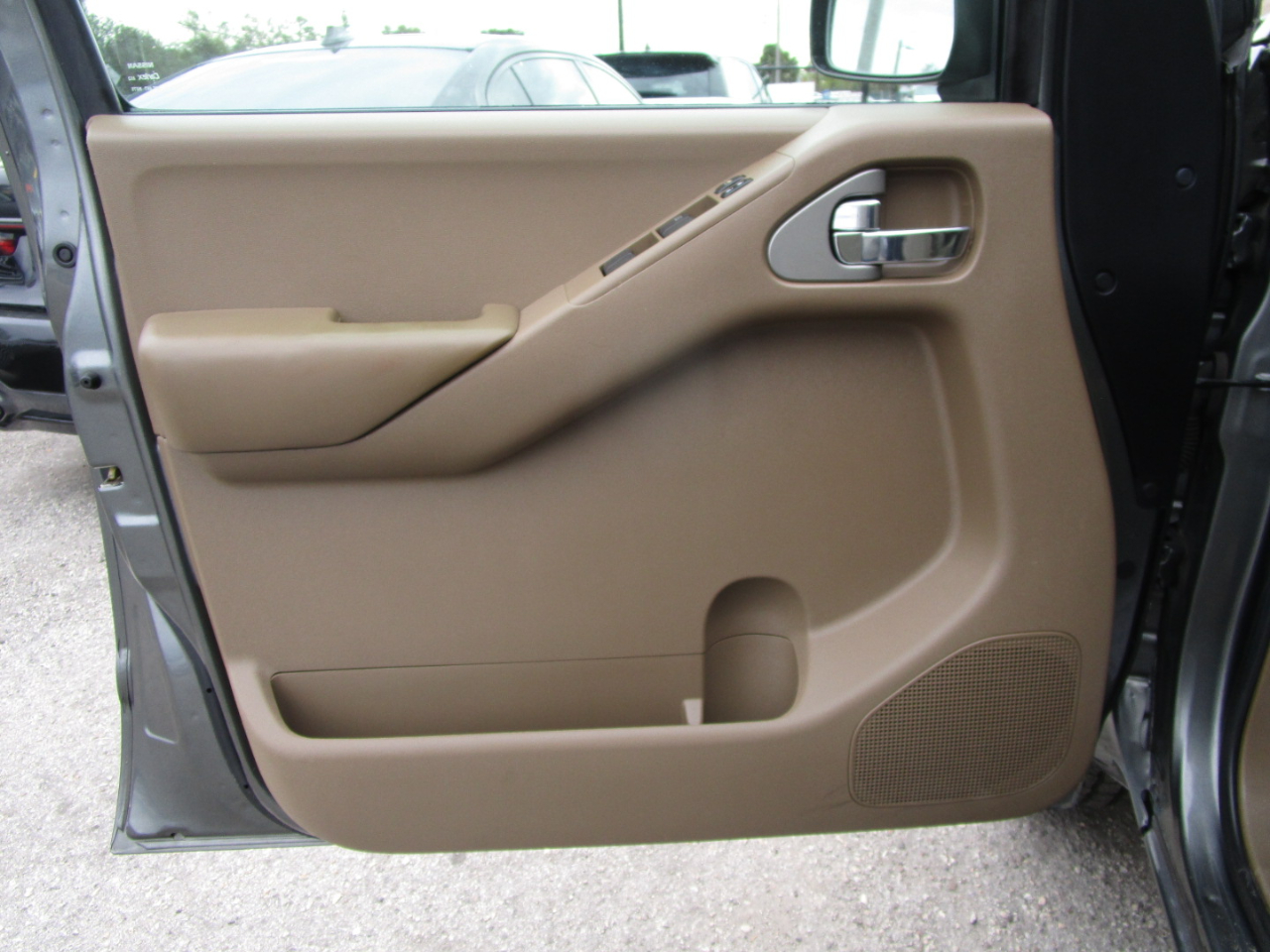 Nissan Frontier LE Crew Cab 4WD 2007