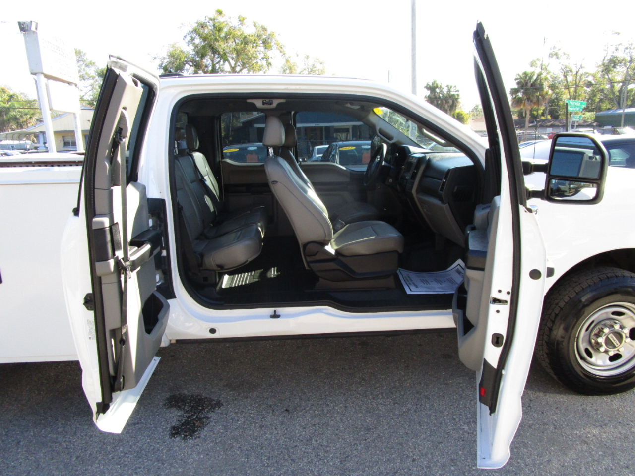 Ford F-350 SD Lariat SuperCab 2WD 2020