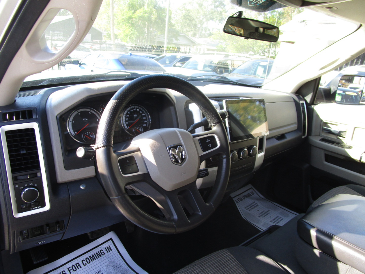 RAM 2500 Laramie Crew Cab LWB 4WD 2011