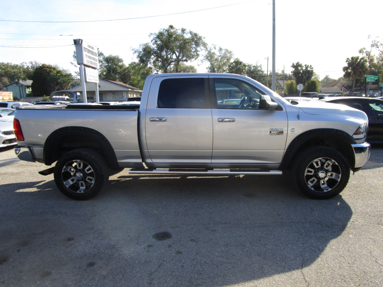 RAM 2500 Laramie Crew Cab LWB 4WD 2011