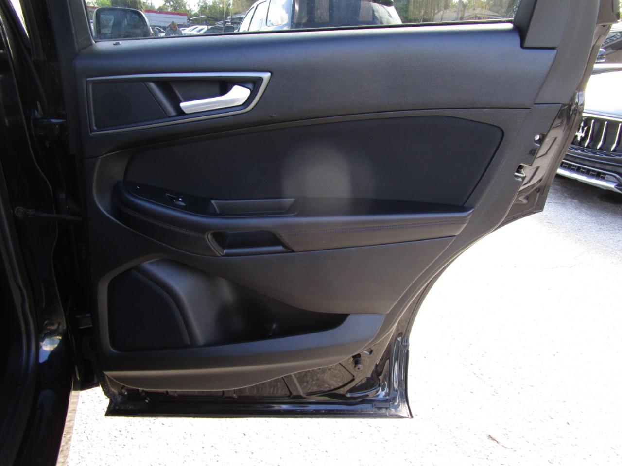 Ford Edge SE FWD 2017