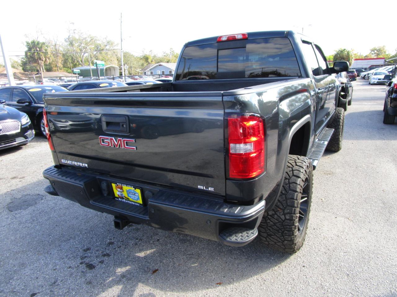 GMC Sierra 1500 SLE Crew Cab Short Box 4WD 2018