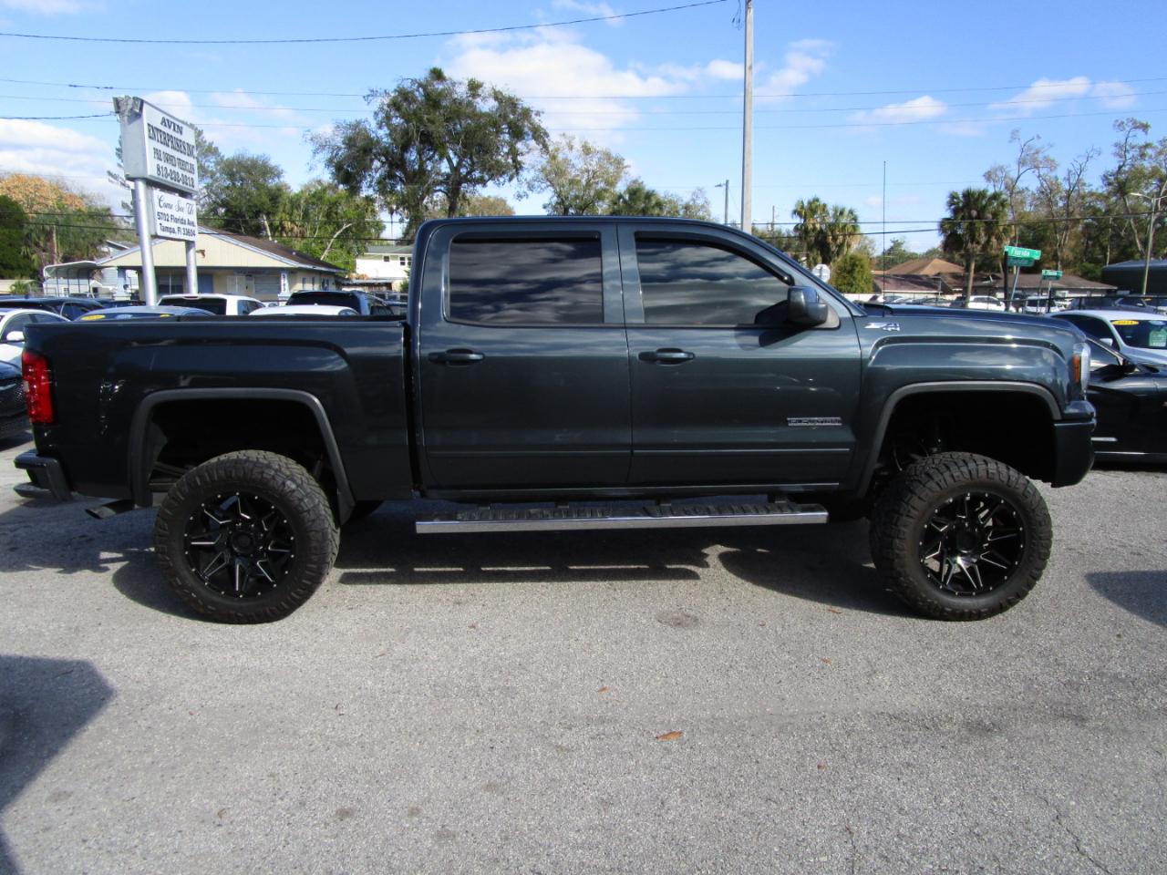 GMC Sierra 1500 SLE Crew Cab Short Box 4WD 2018