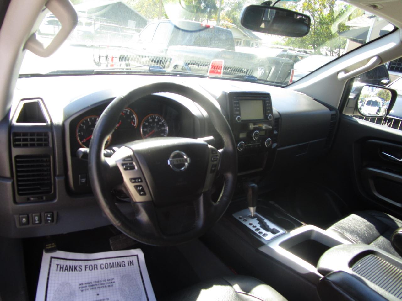 Nissan Titan SV Crew Cab 2WD 2015