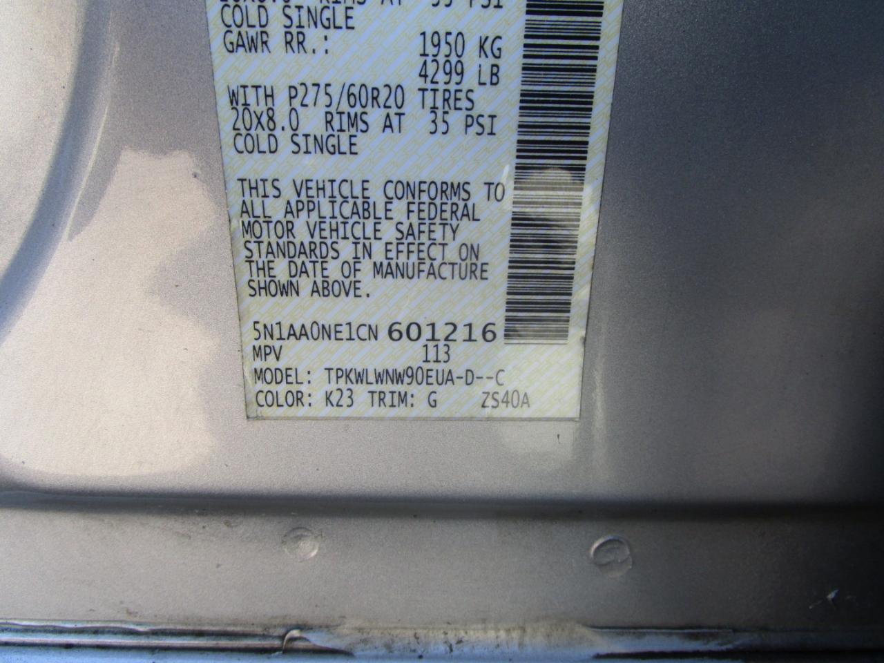 Nissan Armada Platinum 4WD 2012