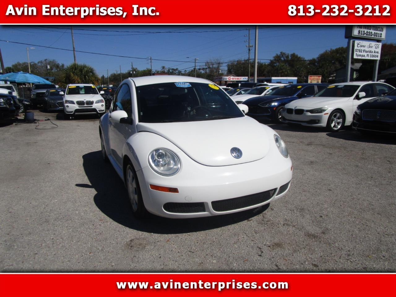2010 Volkswagen New Beetle Base