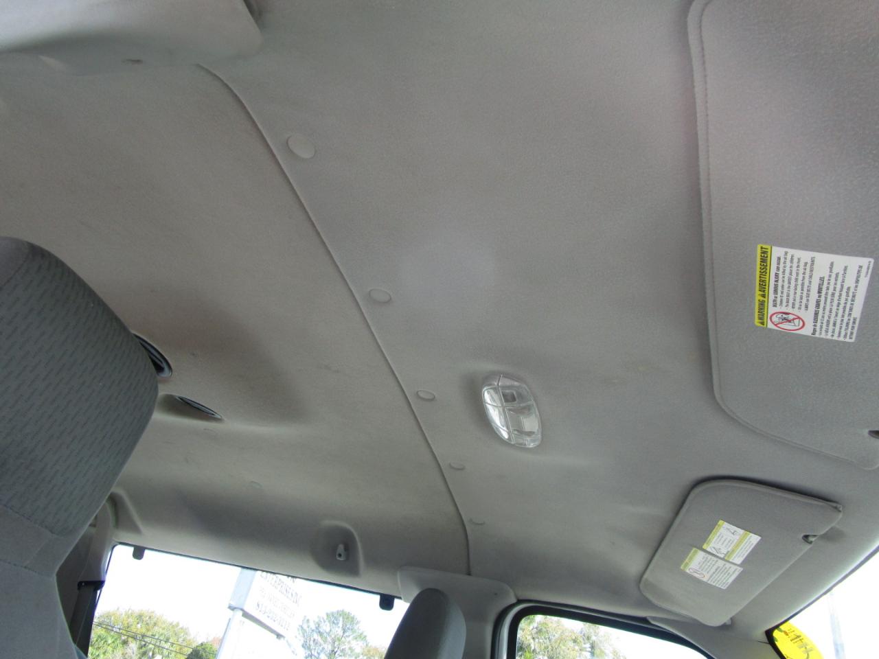 Ford Econoline E-350 XLT Super Duty Extended 2011