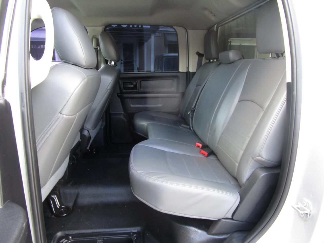 RAM 2500 Tradesman Crew Cab SWB 4WD 2016