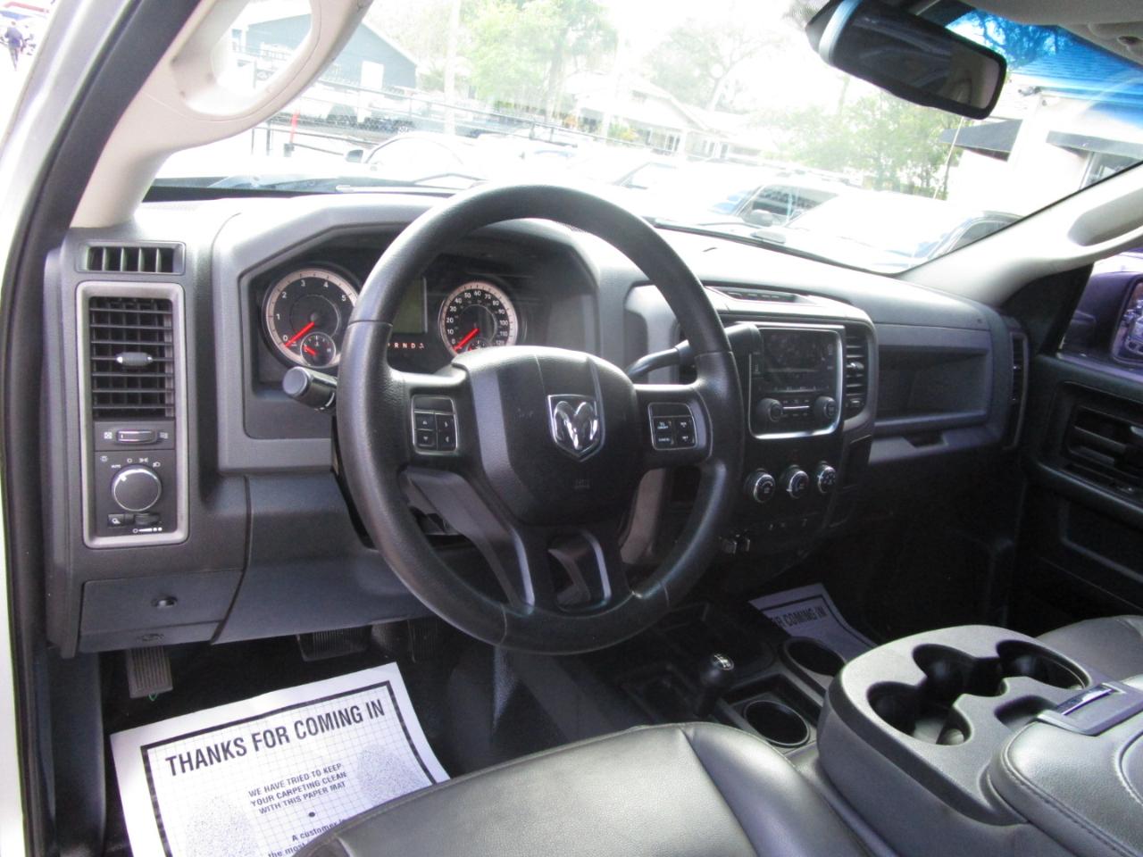 RAM 2500 Tradesman Crew Cab SWB 4WD 2016