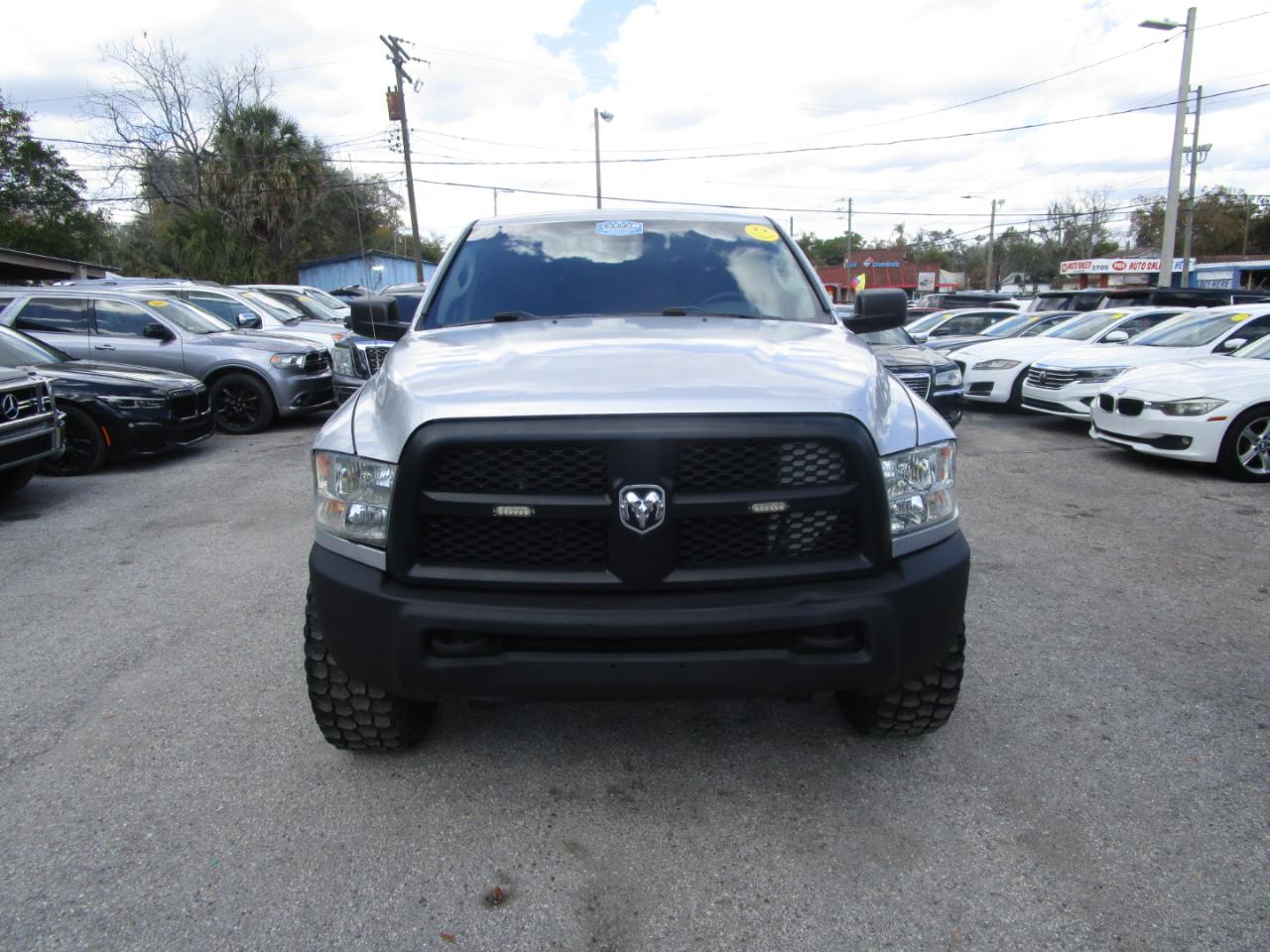 RAM 2500 Tradesman Crew Cab SWB 4WD 2016