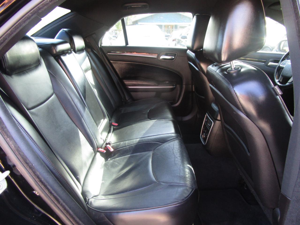 Chrysler 300 C RWD 2013