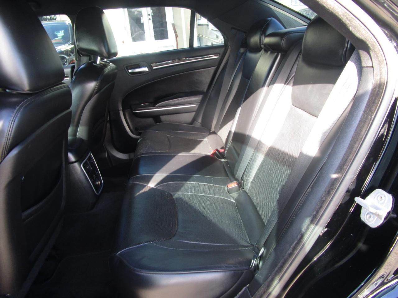 Chrysler 300 C RWD 2013