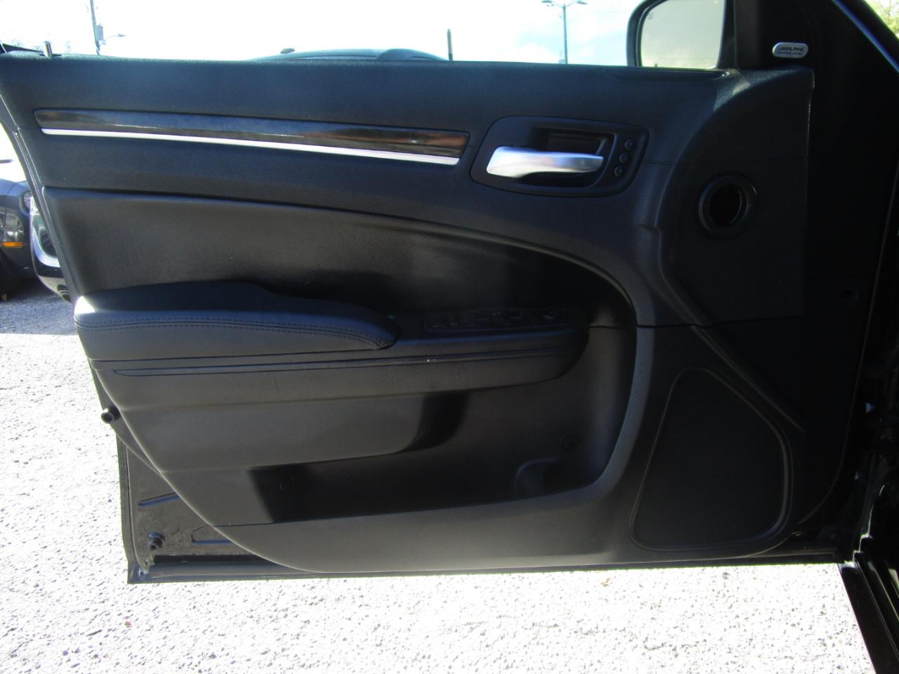 Chrysler 300 C RWD 2013