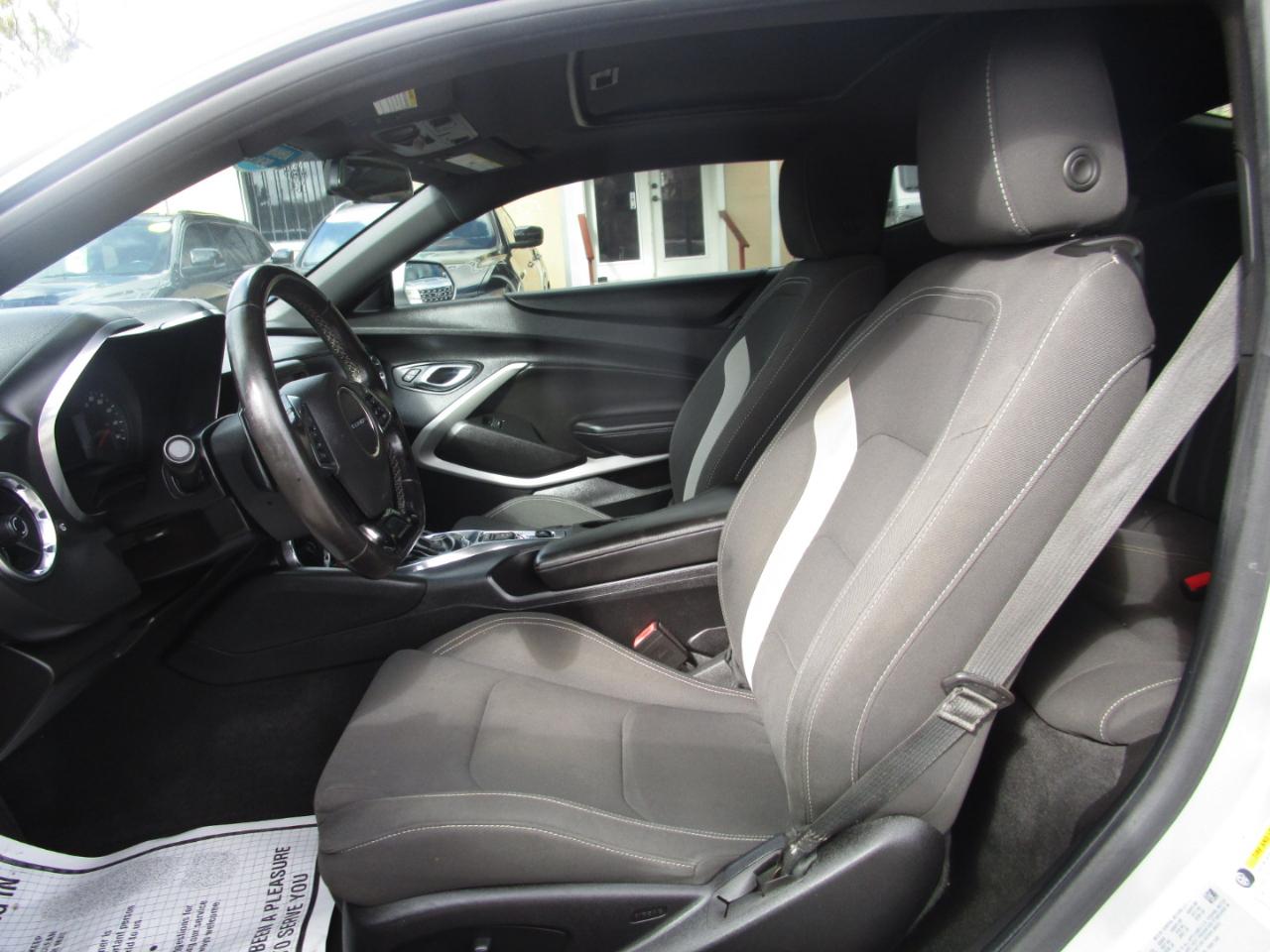 Chevrolet Camaro 1LT Coupe 8A 2018