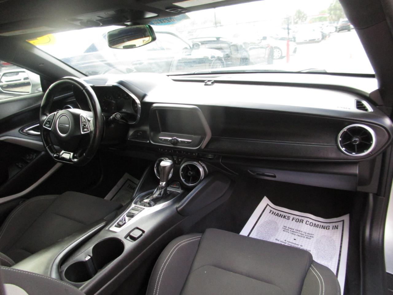 Chevrolet Camaro 1LT Coupe 8A 2018